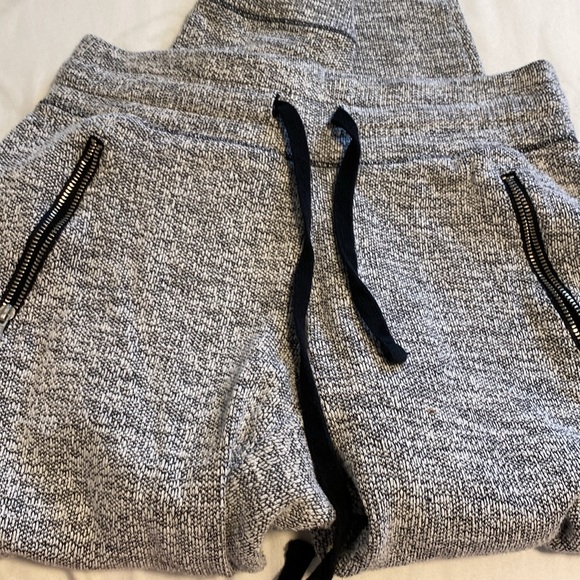 Grey sweats - Picture 2 of 3